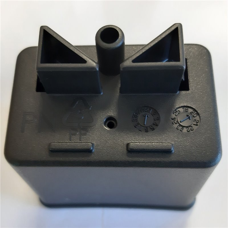 PIEDE PN NERO X ARMADIO CWOOD 3 ANTE 102A piede-pn-nero-x-armadio-cwood-3-ante-102a