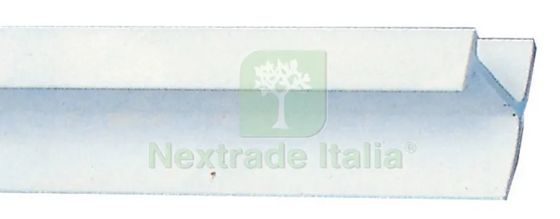 10PZ BINARIO A T IN PLASTICA PER TENDE 2,5 M — Casalinghi e organizzazione — rif. FERX.15108 10PZ BINARIO A T IN PLASTICA PER TENDE 2,5 M — Casalinghi e organizzazione — rif. FERX.15108