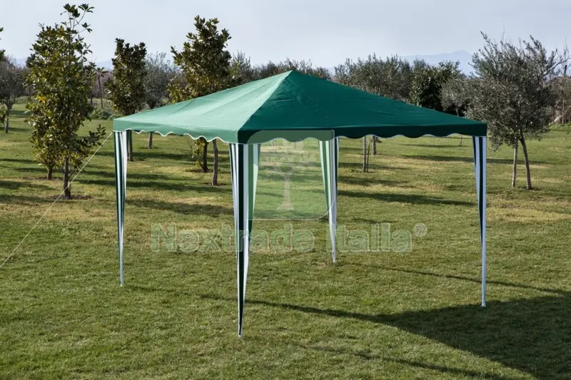 GAZEBO IN POLIESTERE MT.2X2 VERDE — Gazebo e strutture giardino — rif. FERX.15224 GAZEBO IN POLIESTERE MT.2X2 VERDE — Gazebo e strutture giardino — rif. FERX.15224