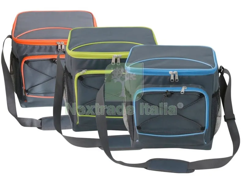 6PZ Borsa Termica CM 27,5X21,5X29H LT 18 — Borracce e bottiglie — rif. FERX.15338 6PZ Borsa Termica CM 27,5X21,5X29H LT 18 — Borracce e bottiglie — rif. FERX.15338