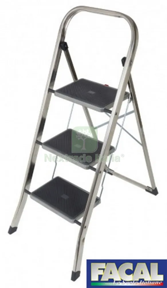 Sgabello Alluminio Joker 3 a 3 Gradini Larghi — Arredo — rif. FERX.1565 Sgabello Alluminio Joker 3 a 3 Gradini Larghi — Arredo — rif. FERX.1565