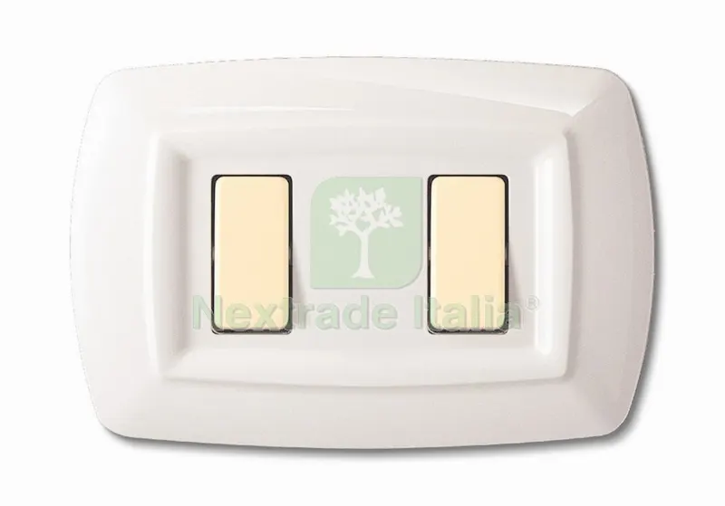 10PZ TONDO' PLACCA MOD.MAGIC TERMOPLASTICA A 2 POSTI COLOR BIANCA — Interruttori e prese — rif. FERX.16727 10PZ TONDO' PLACCA MOD.MAGIC TERMOPLASTICA A 2 POSTI COLOR BIANCA — Interruttori e prese — rif. FERX.16727