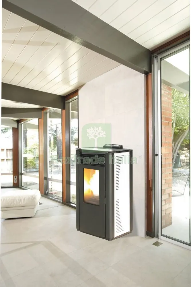 Stufa Pellet 14 KW King 14 Idro Bianco — Stufe e camini — rif. FERX.17370 Stufa Pellet 14 KW King 14 Idro Bianco — Stufe e camini — rif. FERX.17370