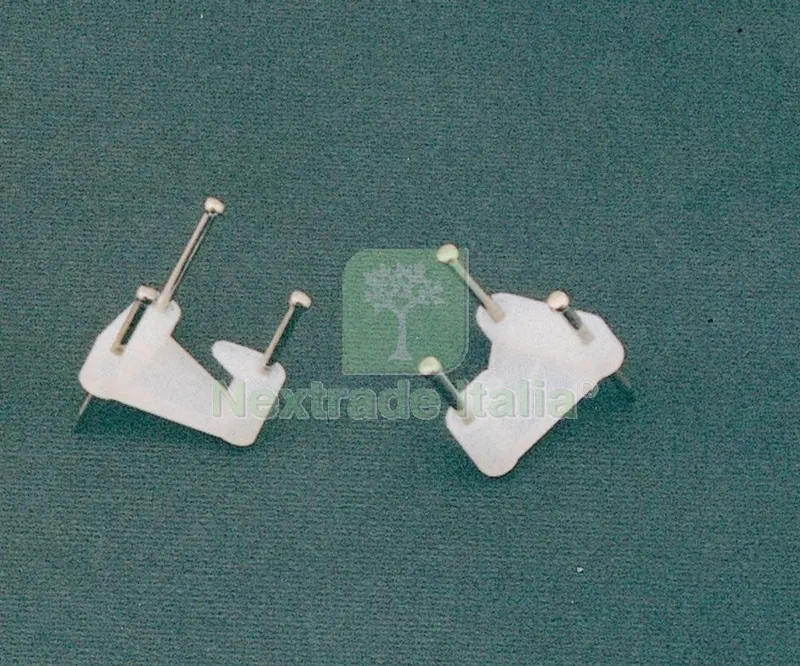 CONFEZIONE 10 GANCI IN NYLON DA PARETE A 3 PUNTE — Punte, frese e dischi — rif. FERX.22139