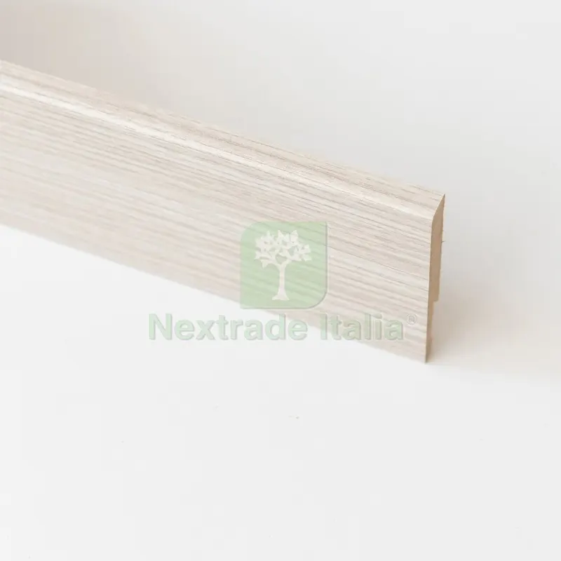 5PZ Battiscopa in MDF Rovere Sbiancato MM.11/14X80X2400 — Profili e angolari decorativi — rif. FERX.2226 5PZ Battiscopa in MDF Rovere Sbiancato MM.11/14X80X2400 — Profili e angolari decorativi — rif. FERX.2226