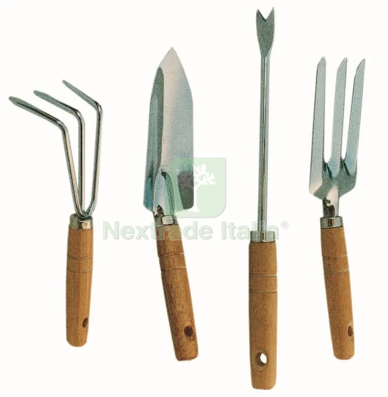 6CF SET 4 ATTREZZINI DA GIARDINO MANICI LEGNO IMP19660 — Tubi e raccordi — rif. FERX.2247