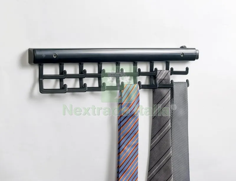 PORTACRAVATTE 16 GANCI IN PLASTICA — Casalinghi e organizzazione — rif. FERX.23334 PORTACRAVATTE 16 GANCI IN PLASTICA — Casalinghi e organizzazione — rif. FERX.23334