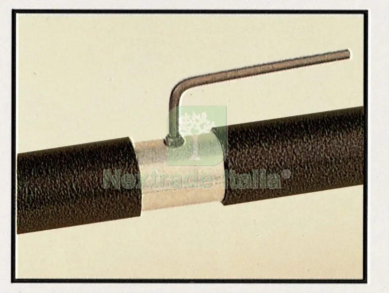 10PZ GIUNZIONE PER TUBO VERNICIATO (FIGURA 6) — Tubi e raccordi — rif. FERX.25936 10PZ GIUNZIONE PER TUBO VERNICIATO (FIGURA 6) — Tubi e raccordi — rif. FERX.25936