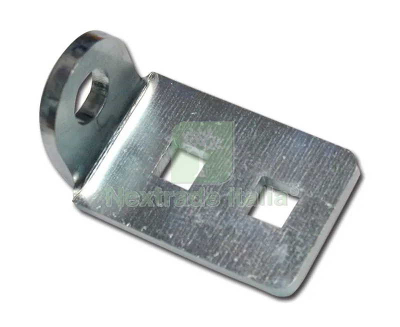 20PZ Portalucchetto Orizzontale in Acciaio Zincato MM 5X40X60 — Lucchetti e catene — rif. FERX.28863 20PZ Portalucchetto Orizzontale in Acciaio Zincato MM 5X40X60 — Lucchetti e catene — rif. FERX.28863