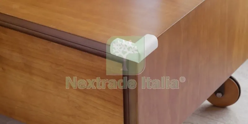 6CF Paraspigoli Imbottito Colore Bianco ( Confezione 4 PZ)FIGURA.2 — Casalinghi e organizzazione — rif. FERX.35378 6CF Paraspigoli Imbottito Colore Bianco ( Confezione 4 PZ)FIGURA.2 — Casalinghi e organizzazione — rif. FERX.35378