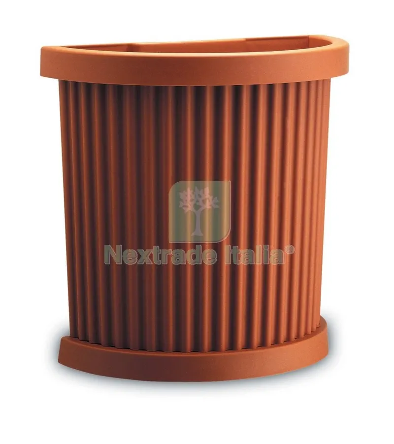 Vaso in Plastica Egeo 50X26XH48 CM — Vasi e fioriere — rif. FERX.38626 Vaso in Plastica Egeo 50X26XH48 CM — Vasi e fioriere — rif. FERX.38626