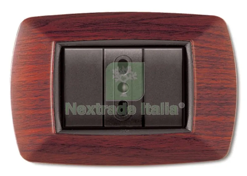 10PZ Placca Life MOD. Living Plastica Legno Scuro 3 Posti — Interruttori e prese — rif. FERX.41564 10PZ Placca Life MOD. Living Plastica Legno Scuro 3 Posti — Interruttori e prese — rif. FERX.41564