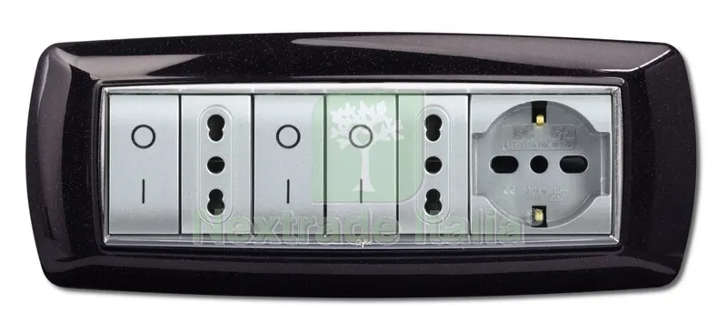 PLACCA LIFE MOD. LIVING PLASTICA NERO GLITTER 7 POSTI — Decorativi e effetti — rif. FERX.41576 PLACCA LIFE MOD. LIVING PLASTICA NERO GLITTER 7 POSTI — Decorativi e effetti — rif. FERX.41576
