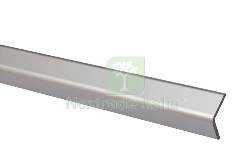 10PZ PARASPIGOLO 30X30 POLIST LISCIO 290 CM ARGENTO — Isolanti e reti — rif. FERX.4642