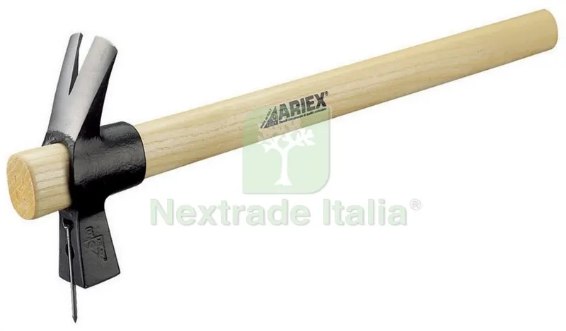 6PZ Martello Carpentiere con Calamita GR.300 — Martelli e mazze — rif. FERX.4840 6PZ Martello Carpentiere con Calamita GR.300 — Martelli e mazze — rif. FERX.4840