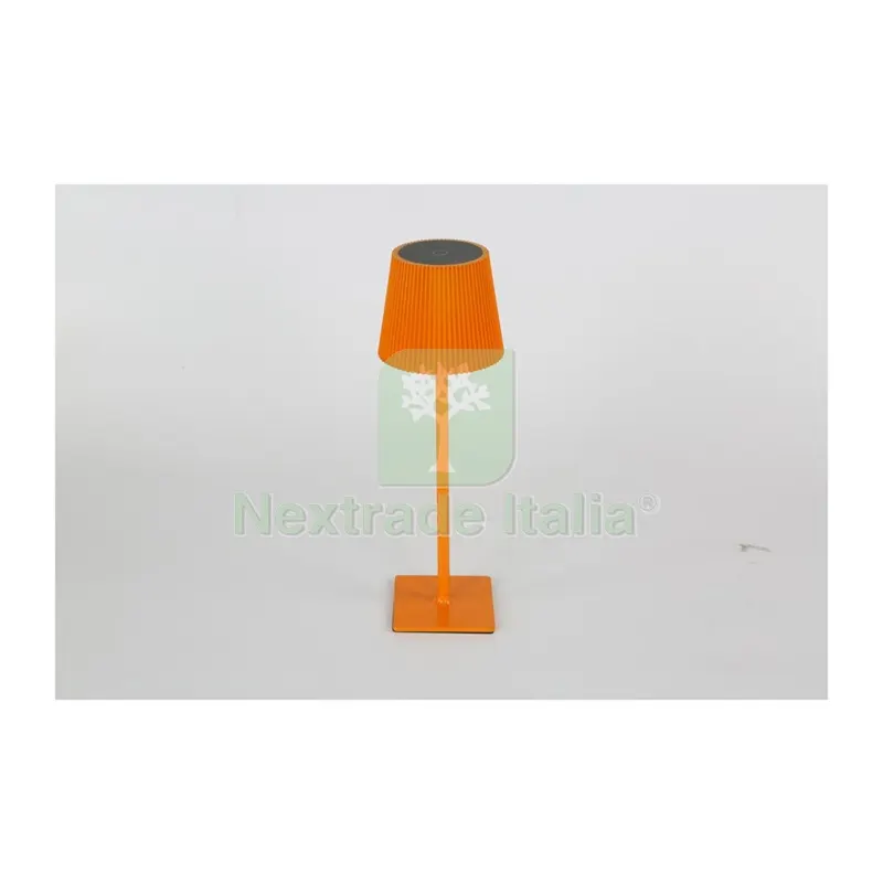 Lampada da Tavolo LED Ricaricablile Arancio — Illuminazione — rif. FERX.503768 Lampada da Tavolo LED Ricaricablile Arancio — Illuminazione — rif. FERX.503768