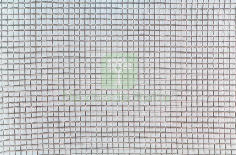 30KG RETE PER RECINZIONE A MAGLIA QUADRA TELA IN ACCIAIO MM 2X2 FILO 0,7 MM ALTEZZA 60 CM 30 KG ROTOLO DA CIRCA 18 MT — Reti e recinzioni — rif. FERX.5063