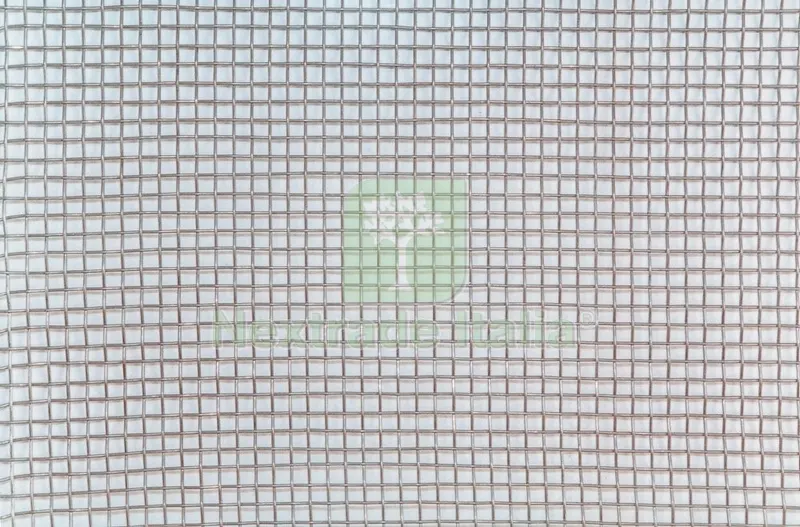 30KG Rete per Recinzione a Maglia Quadra Tela in Acciaio MM 2X2 Filo 0,7 MM Altezza 100 CM 30 KG Rotolo da Circa 9 MT — Reti e recinzioni — rif. FERX.5065 30KG Rete per Recinzione a Maglia Quadra Tela in Acciaio MM 2X2 Filo 0,7 MM Altezza 100 CM 30 KG Rotolo da Circa 9 MT — Reti e recinzioni — rif. FERX.5065