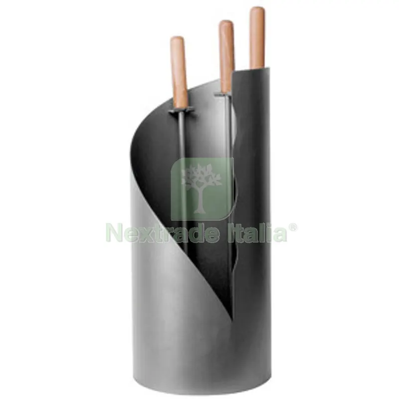 C Set Attrezzi Camino C/Contenitore 4 PZ — Casalinghi e organizzazione — rif. FERX.509967 C Set Attrezzi Camino C/Contenitore 4 PZ — Casalinghi e organizzazione — rif. FERX.509967