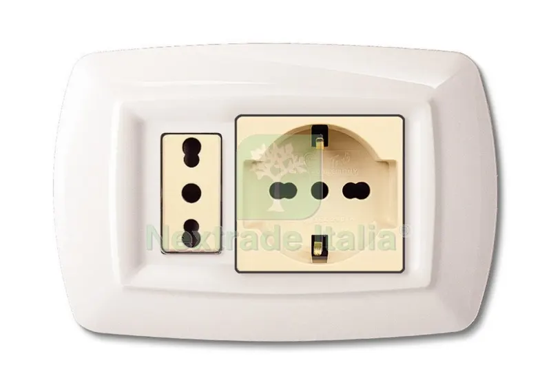10PZ TONDO' PLACCA MOD.MAGIC IN TERMOPLASTICA,PRESA SCHUKO + MODULO,COLORE BIANC — Interruttori e prese — rif. FERX.5912 10PZ TONDO' PLACCA MOD.MAGIC IN TERMOPLASTICA,PRESA SCHUKO + MODULO,COLORE BIANC — Interruttori e prese — rif. FERX.5912