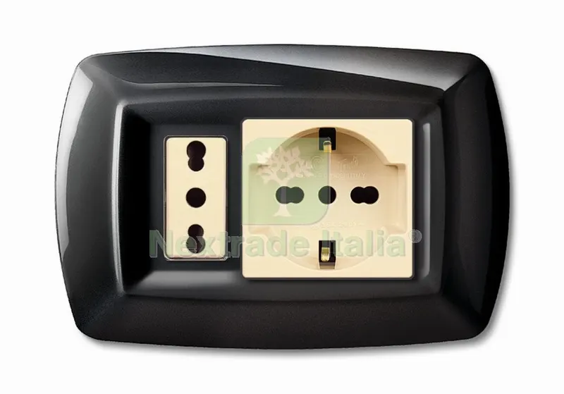 10PZ TONDO' PLACCA MOD.MAGIC IN TERMOPLASTICA,PRESA SCHUKO + MODULO,COLORE ORO — Interruttori e prese — rif. FERX.5933 10PZ TONDO' PLACCA MOD.MAGIC IN TERMOPLASTICA,PRESA SCHUKO + MODULO,COLORE ORO — Interruttori e prese — rif. FERX.5933