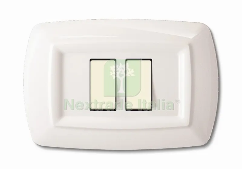 10PZ TONDO' PLACCA MOD.MAGIC IN TERMOPLASTICA,A 2 POSTI RAVVICINATI,COLORE BIANCO — Interruttori e prese — rif. FERX.5937