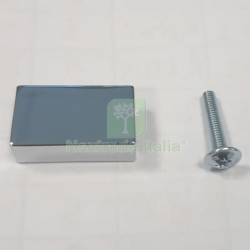Maniglietta per Mobile Bianco Laccato 3ANTE+1CASSETTO CM.77X34X183H — Maniglie e pomelli — rif. FERX.602903