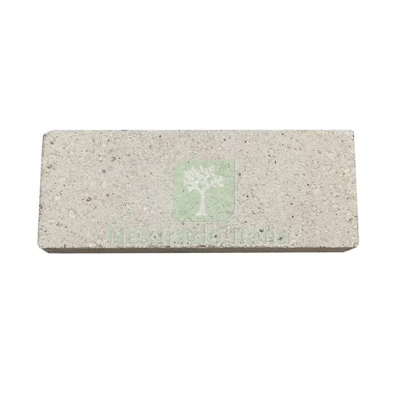 Mattone Refrattario MIS. 15.5X6X3 CM — Utensili muratura — rif. FERX.603555 Mattone Refrattario MIS. 15.5X6X3 CM — Utensili muratura — rif. FERX.603555