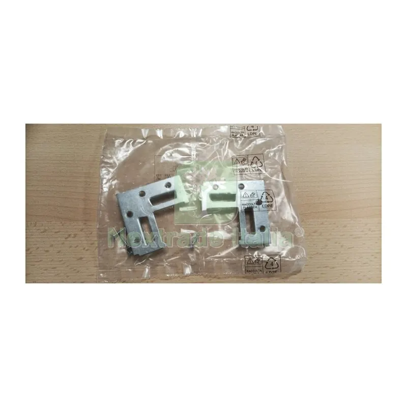 ZZ-Accessori Montaggio x Specchio da Bagno 960 con 2 Ante Rovere Fumo — Arredo — rif. FERX.603858 ZZ-Accessori Montaggio x Specchio da Bagno 960 con 2 Ante Rovere Fumo — Arredo — rif. FERX.603858