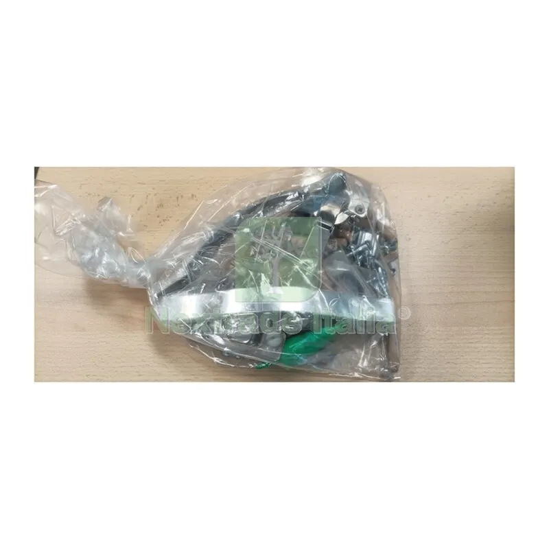 R Busta Accessori x Kit Cucina Base 2 Ante 80X50XH85 CM Olmo — Serrature e cilindri — rif. FERX.603964 R Busta Accessori x Kit Cucina Base 2 Ante 80X50XH85 CM Olmo — Serrature e cilindri — rif. FERX.603964