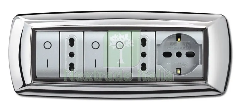 PLACCA LIFE MOD. LIVING PLASTICA CROMO 7 POSTI — Interruttori e prese — rif. FERX.6473