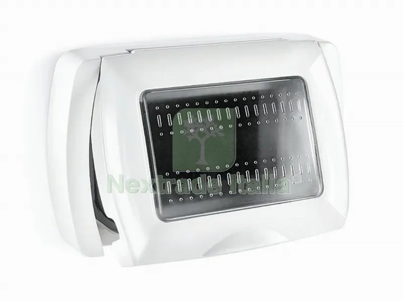 PLACCA LIFE X ESTERNO IP55 BIANCA 3 POSTI — Interruttori e prese — rif. FERX.663