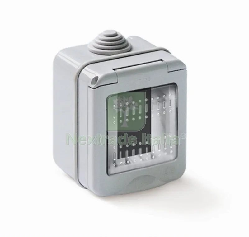 CASSETTA DA PARETE LIFE X ESTERNO 1POSTO IP55 — Casalinghi e organizzazione — rif. FERX.679