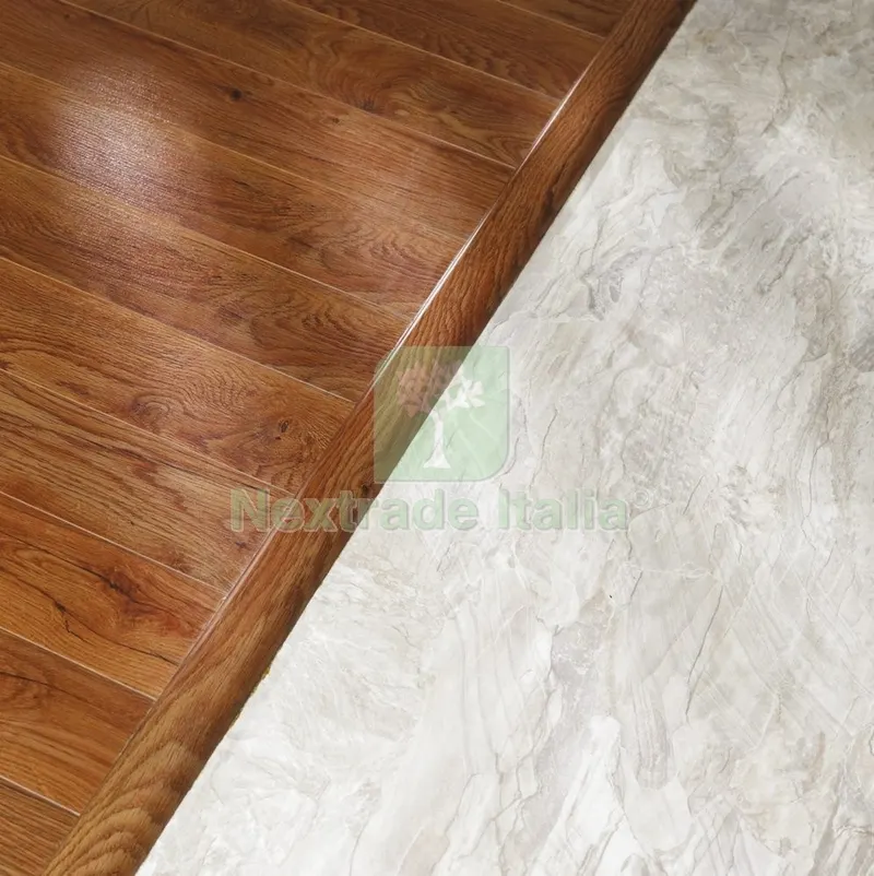 6PZ Profilo Termico Faggio 1156 CM 240X4,5X1,2 — Pannelli e tavole in legno — rif. FERX.77933