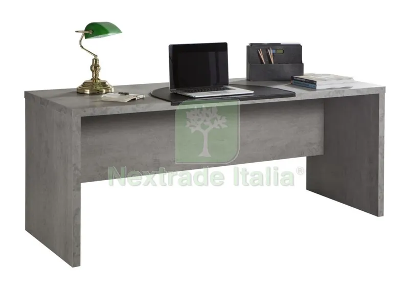 Pratico Scrivania 69X180XH74 CM Cemento — Arredo — rif. FERX.83989 Pratico Scrivania 69X180XH74 CM Cemento — Arredo — rif. FERX.83989