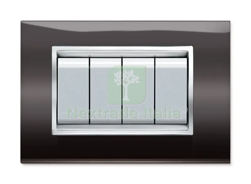 Placca Prestige Plastica Nera 4P — Interruttori e prese — rif. FERX.92231
