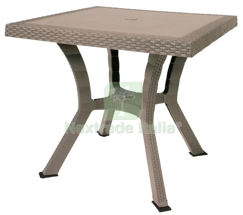 Tavolo Rattan con Incrocio MOD.FIGARO Elite Dimensioni 80X80 CM Tortora — Casalinghi e organizzazione — rif. FERX.94048 Tavolo Rattan con Incrocio MOD.FIGARO Elite Dimensioni 80X80 CM Tortora — Casalinghi e organizzazione — rif. FERX.94048