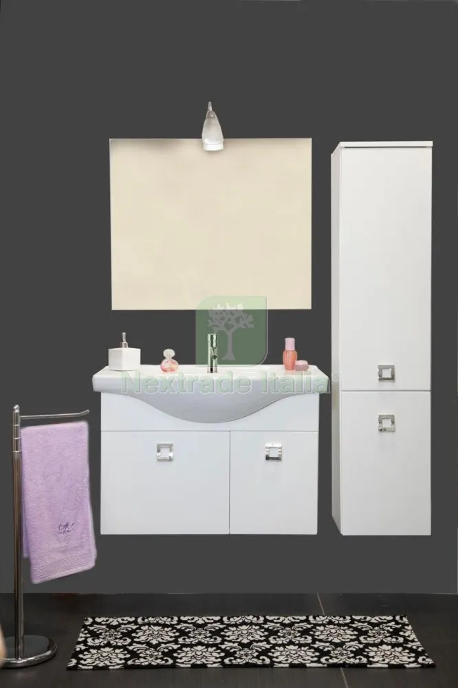 Mobile Bagno Sospeso Brillo Completo di Specchio e Illuminazione CM 85 Bianco — Accessori bagno — rif. FERX.95018 Mobile Bagno Sospeso Brillo Completo di Specchio e Illuminazione CM 85 Bianco — Accessori bagno — rif. FERX.95018