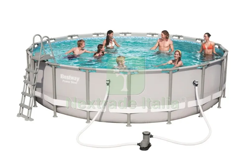 Piscina con Telaio Completa Telo per Copertura e Base Scaletta + Pompa CM 549X132H — Tempo libero outdoor — rif. FERX.95057 Piscina con Telaio Completa Telo per Copertura e Base Scaletta + Pompa CM 549X132H — Tempo libero outdoor — rif. FERX.95057