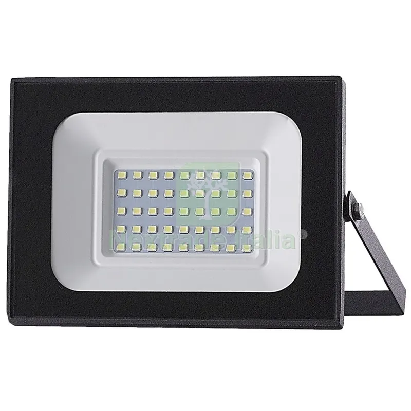 2PZ Proiettore LED-SMD 30W 4000K Naturale 2400LM — Illuminazione — rif. FERX.95402