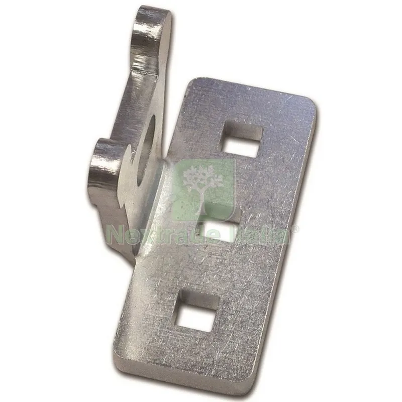 2PZ Portalucchetto Tiger Verticale Acciaio Zincato MM 8X100X50 — Lucchetti e catene — rif. FERX.96566 2PZ Portalucchetto Tiger Verticale Acciaio Zincato MM 8X100X50 — Lucchetti e catene — rif. FERX.96566