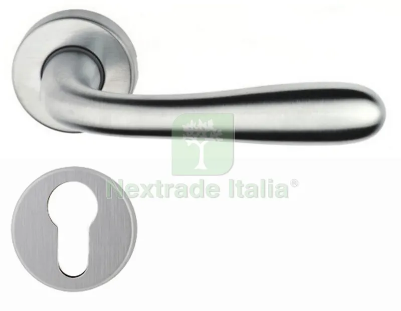 2PZ Maniglia Foro Yale con Rosetta Agnone Cromo Satinato — Maniglie e pomelli — rif. FERX.98541