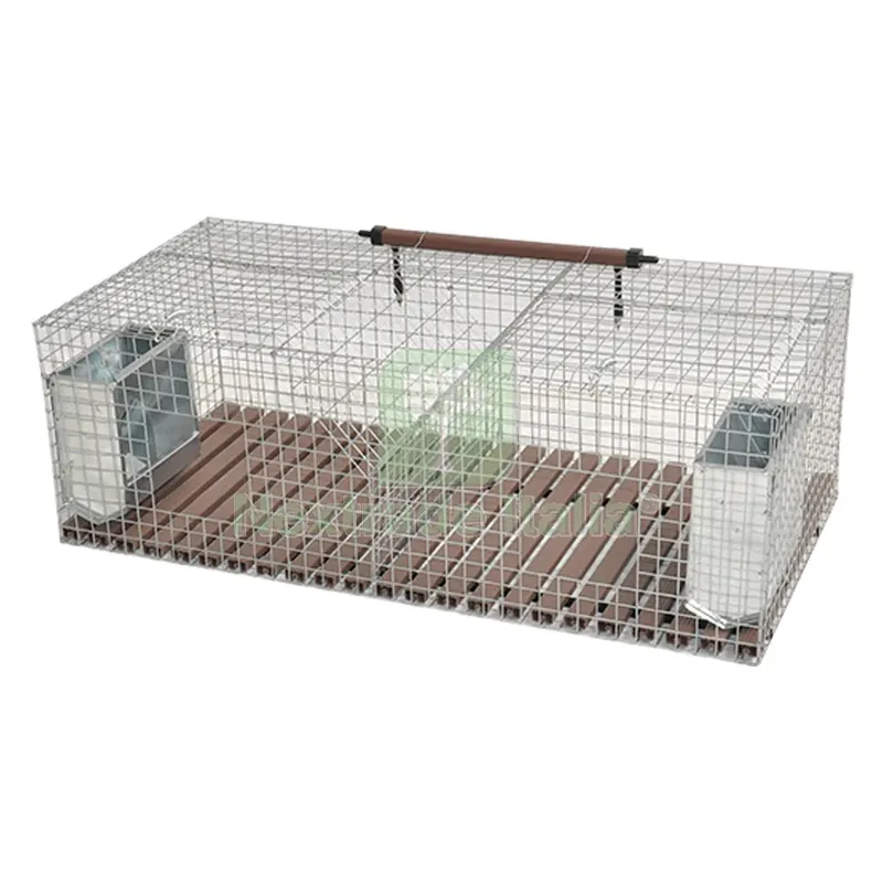 GABBIA CONIGLI FATTRICI 4 fori - cm 200 x 50 x H 34 — Docce e arredo acqua da giardino — rif. FERX.604723NLM GABBIA CONIGLI FATTRICI 4 fori - cm 200 x 50 x H 34 — Docce e arredo acqua da giardino — rif. FERX.604723NLM