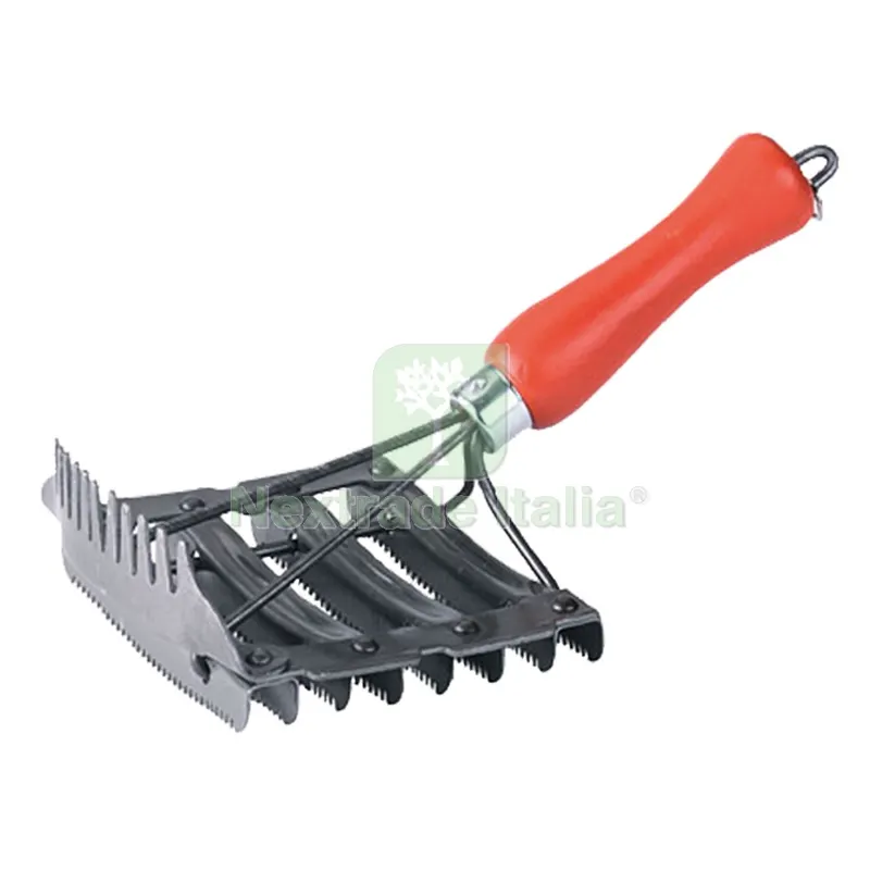 STRIGLIA PER EQUINI 8 barre — Attrezzi da giardino a motore — rif. FERX.606131NLM STRIGLIA PER EQUINI 8 barre — Attrezzi da giardino a motore — rif. FERX.606131NLM