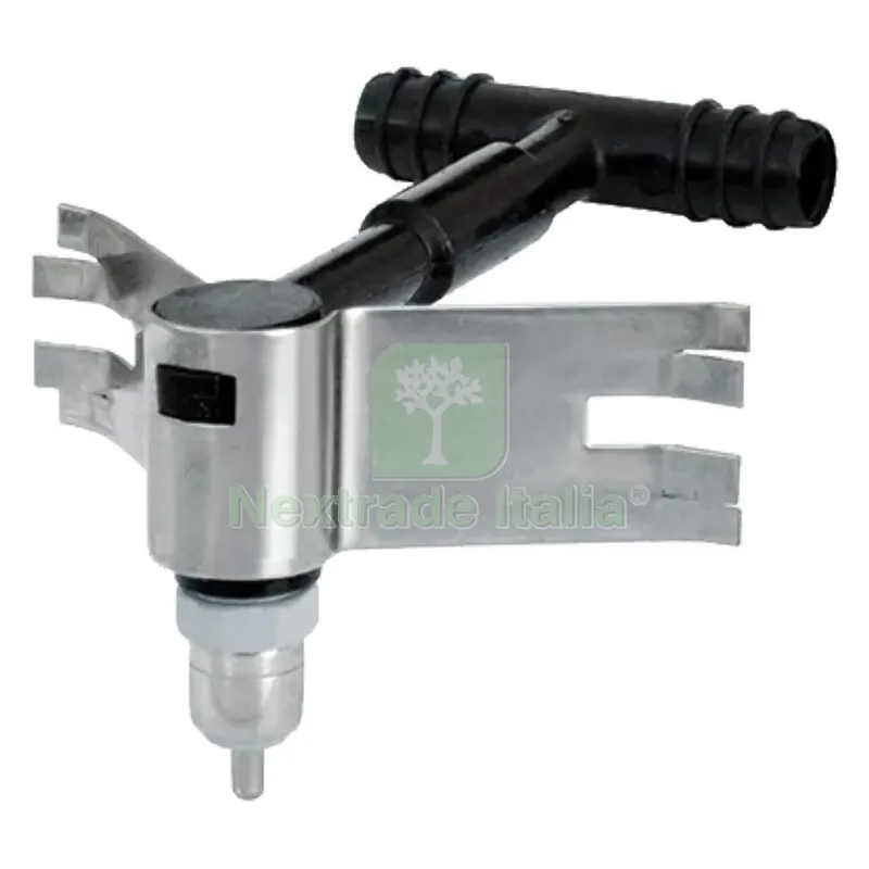Abbeveratoio a Goccia 'TOP' cm 23,5 x 20 x 21 - innesto TEE Ø 10/7 — Mangimi e alimentazione — rif. FERX.604818NLM Abbeveratoio a Goccia 'TOP' cm 23,5 x 20 x 21 - innesto TEE Ø 10/7 — Mangimi e alimentazione — rif. FERX.604818NLM