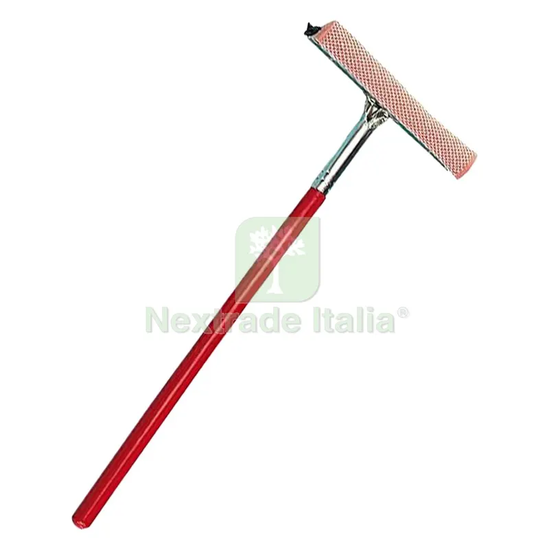 SPAZZOLA PULIVETRO PER AUTO 'GIPSY' con manico in legno — Attrezzi da giardino — rif. FERX.6060868NLM