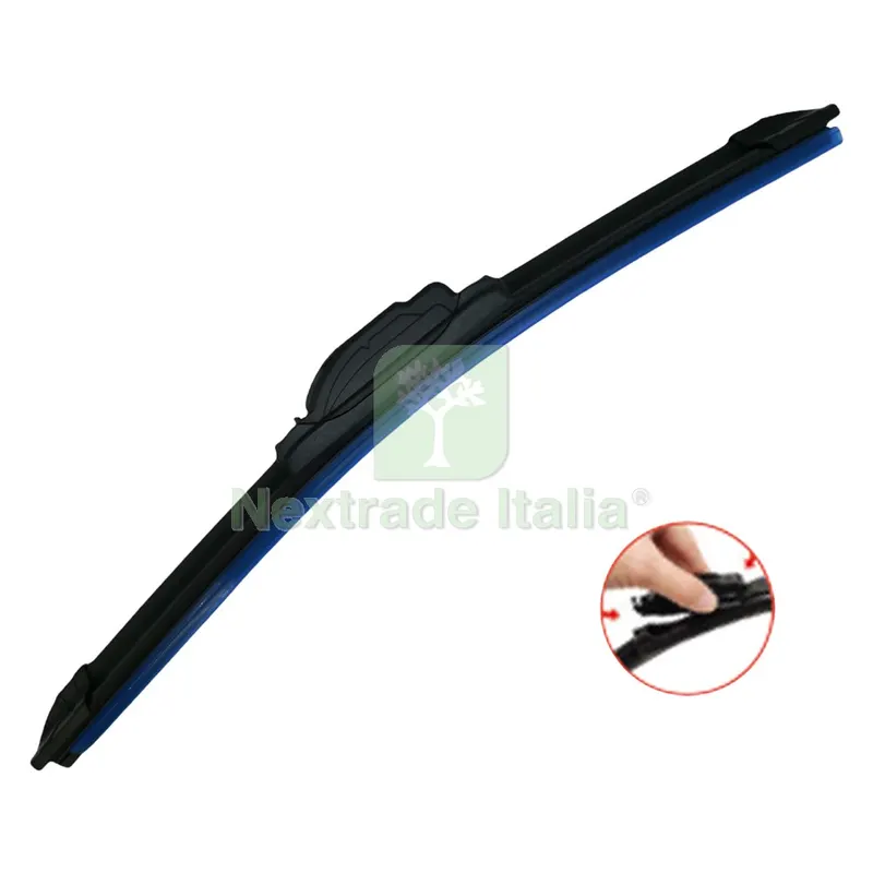 SPAZZOLA TERGICRISTALLO 'THUNDER' cm 32,5 — Cura e accessori auto — rif. FERX.6060918NLM