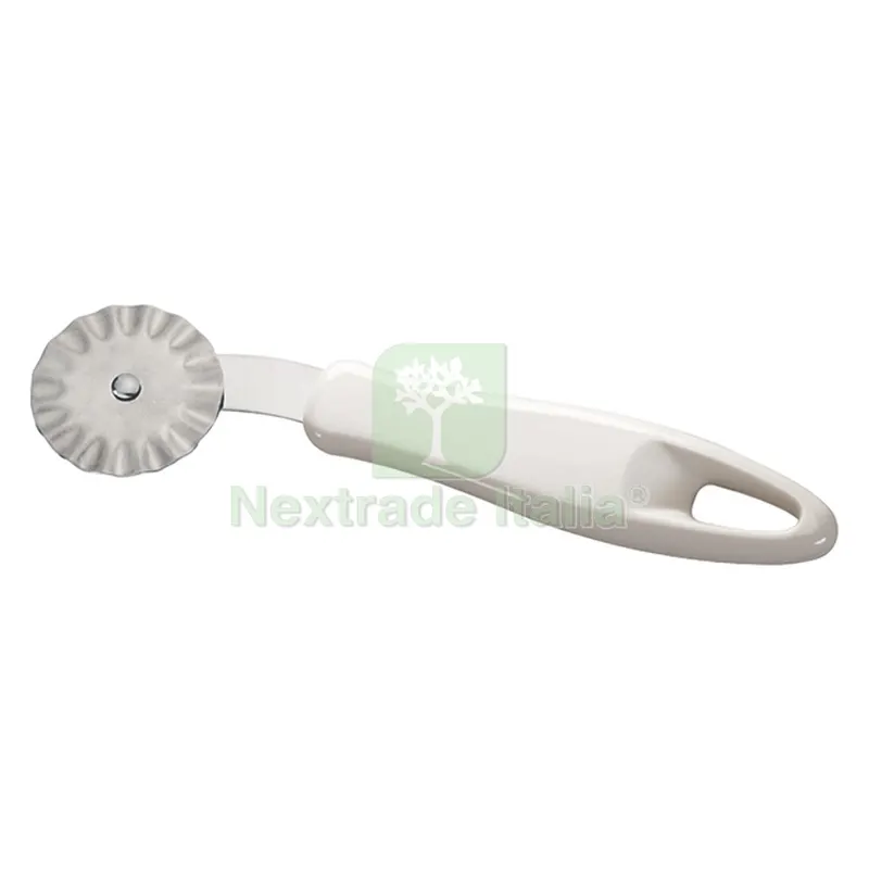 ROTELLA TAGLIA PASTA art. 420150 - linea Presto — Casalinghi e organizzazione — rif. FERX.790035NLM ROTELLA TAGLIA PASTA art. 420150 - linea Presto — Casalinghi e organizzazione — rif. FERX.790035NLM