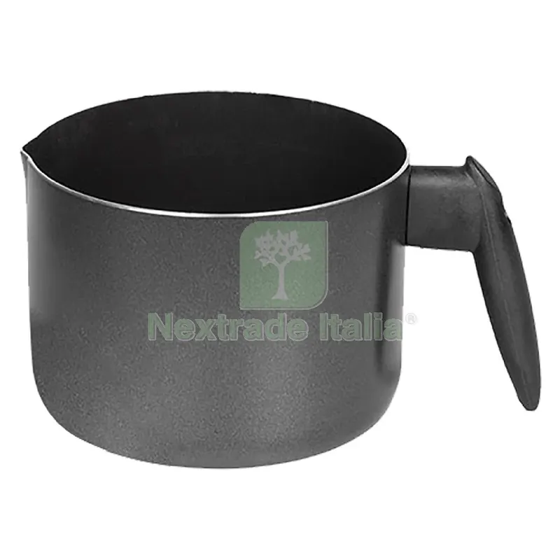 Bollilatte un Manico ''black Line'' øcm. 12 - h.10 - capacità 1 lt. — Casalinghi e organizzazione — rif. FERX.7938190NLM Bollilatte un Manico ''black Line'' øcm. 12 - h.10 - capacità 1 lt. — Casalinghi e organizzazione — rif. FERX.7938190NLM