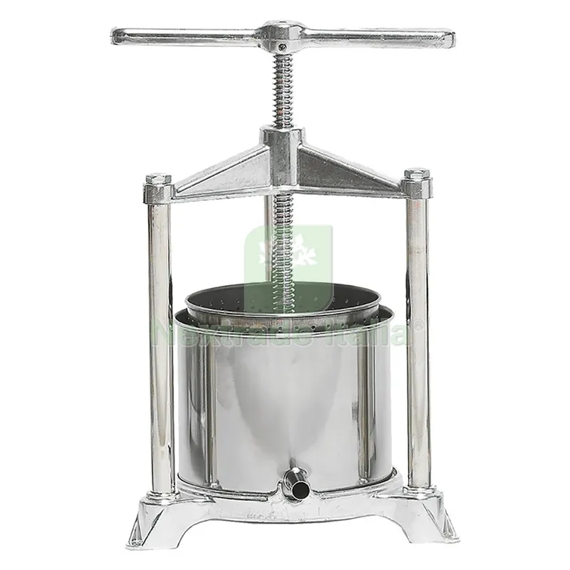 TORCHIETTO PREMITUTTO STRUTTURA ALLUMINIO Medio - H 12,5 x ø 16,5 cm - lt. 3 — Casalinghi e organizzazione — rif. FERX.803056NLM TORCHIETTO PREMITUTTO STRUTTURA ALLUMINIO Medio - H 12,5 x ø 16,5 cm - lt. 3 — Casalinghi e organizzazione — rif. FERX.803056NLM